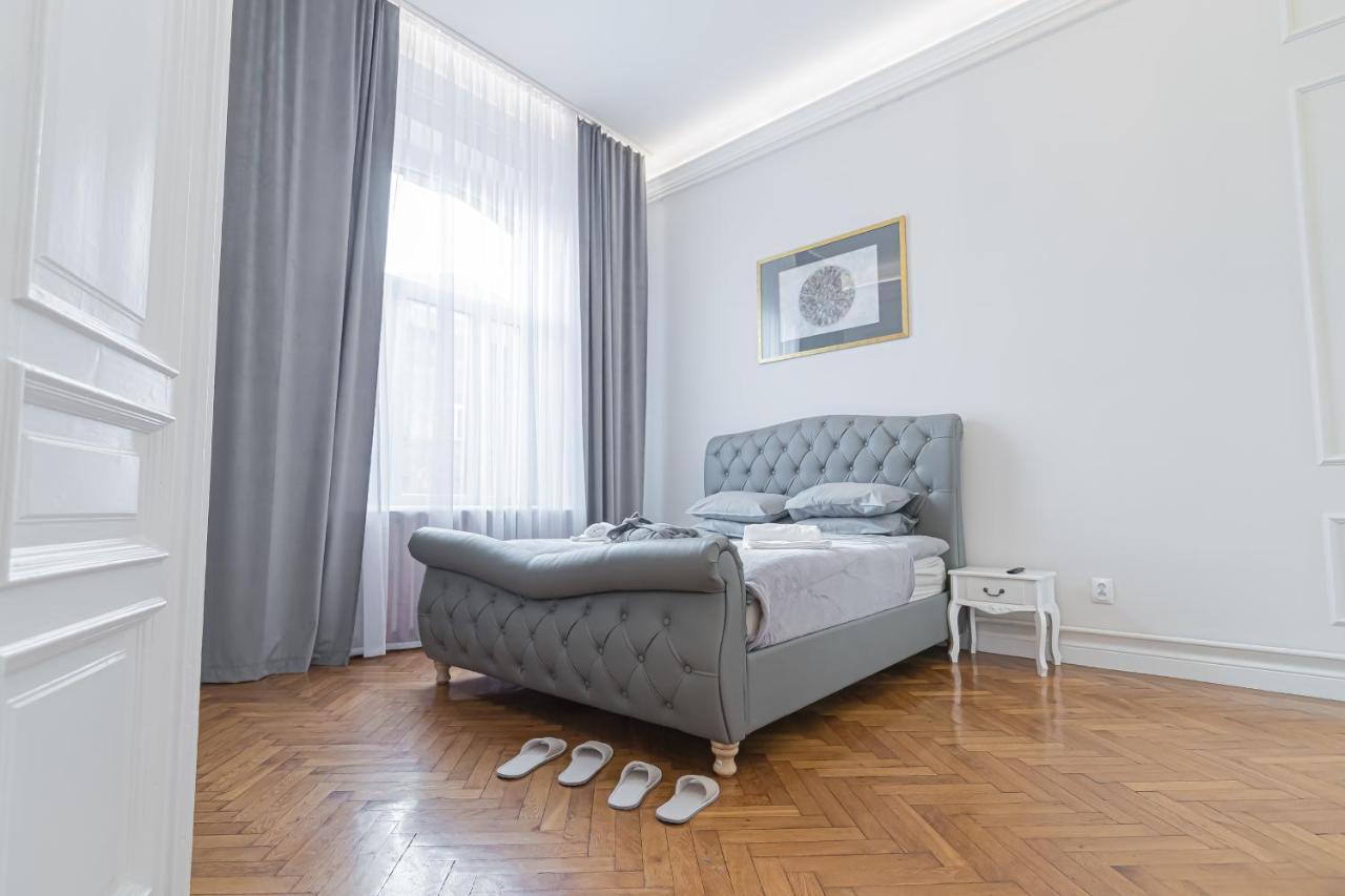 Royal Apartments Krasków Εξωτερικό φωτογραφία