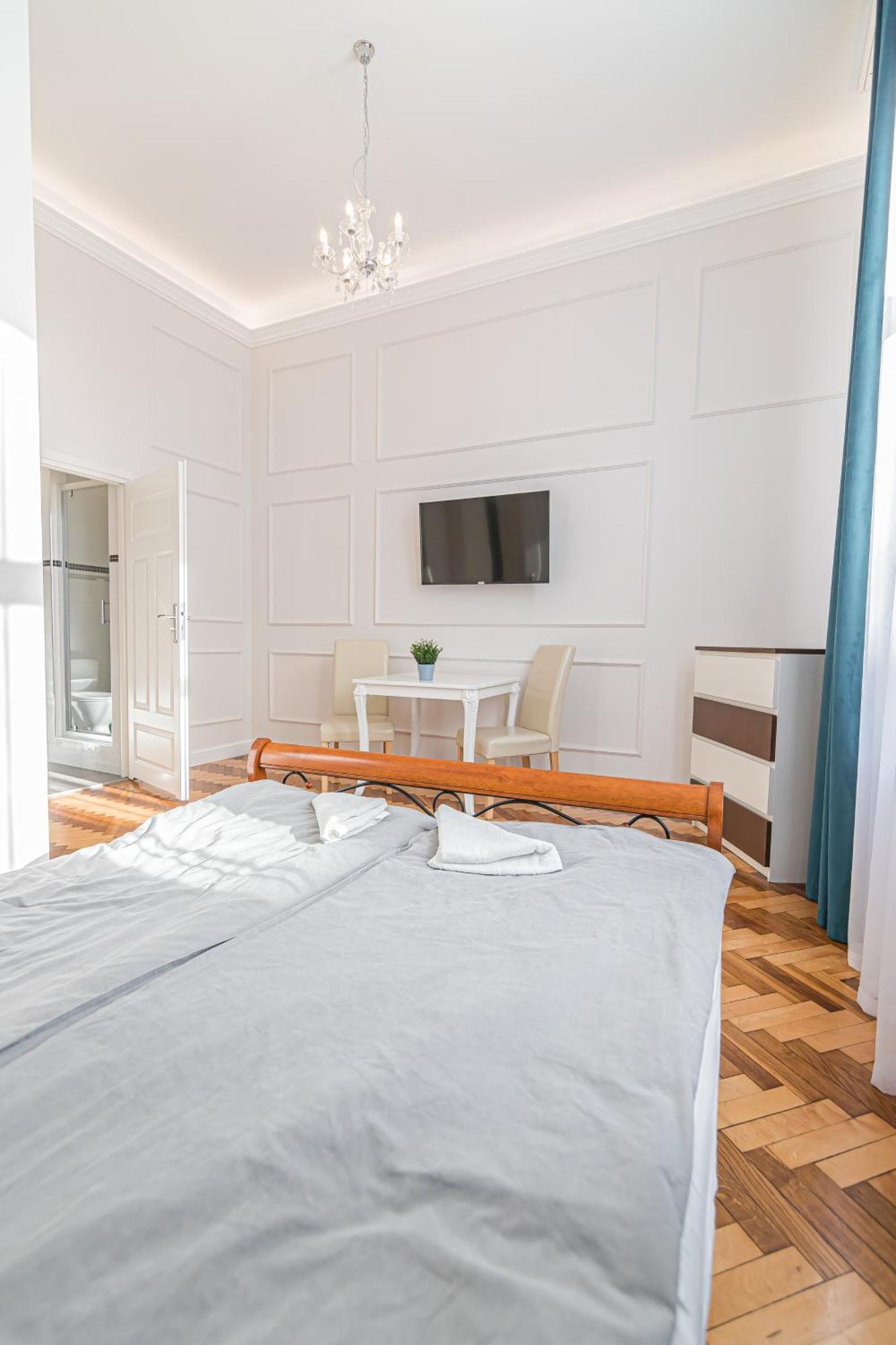 Royal Apartments Krasków Εξωτερικό φωτογραφία