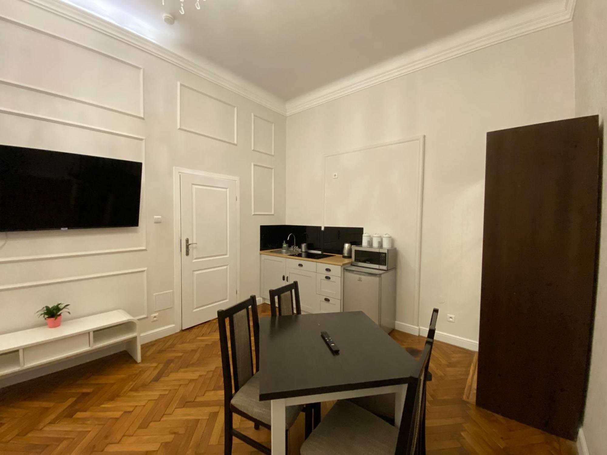 Royal Apartments Krasków Εξωτερικό φωτογραφία